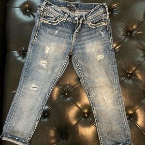 Silver Jeans Suki Mid Capri in Indigo